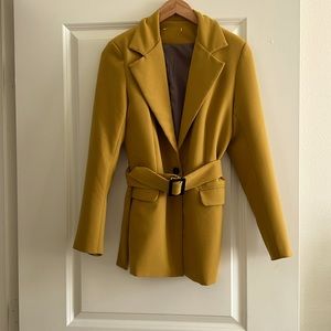 Yellow blazer in size S-M